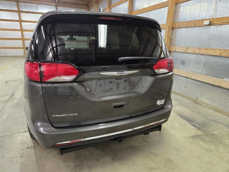 Chrysler Pacifica Touring Plus 2019