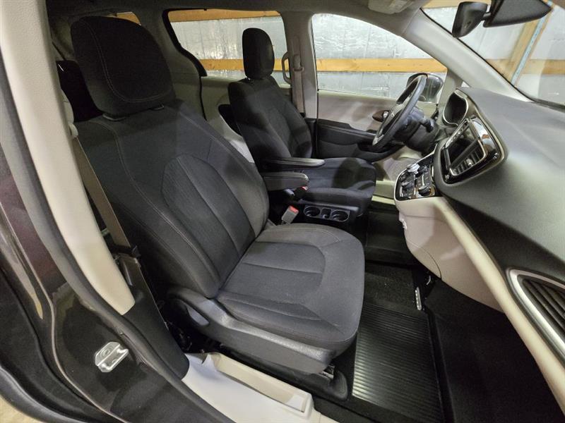 Chrysler Pacifica Touring Plus 2019