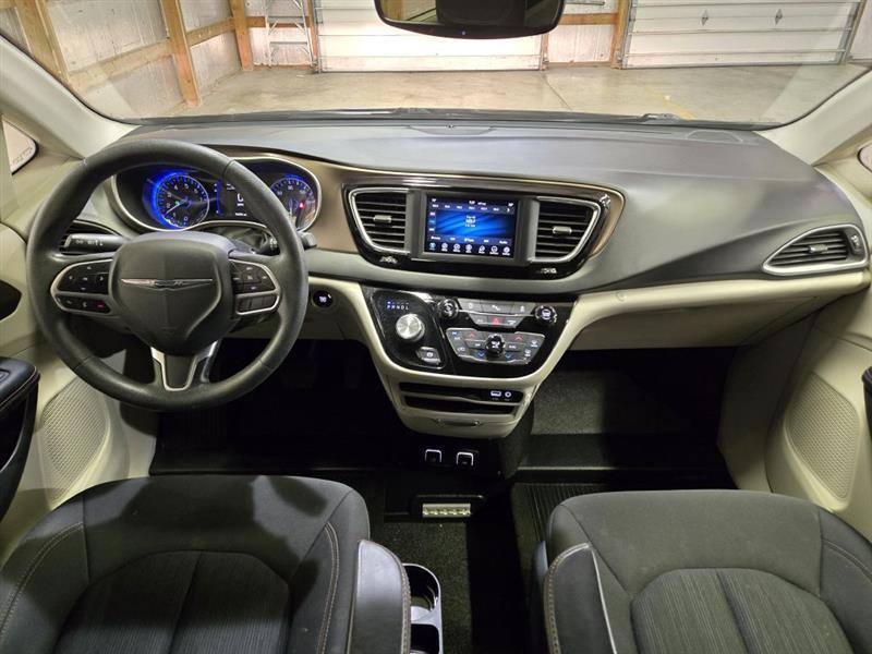 Chrysler Pacifica Touring Plus 2019