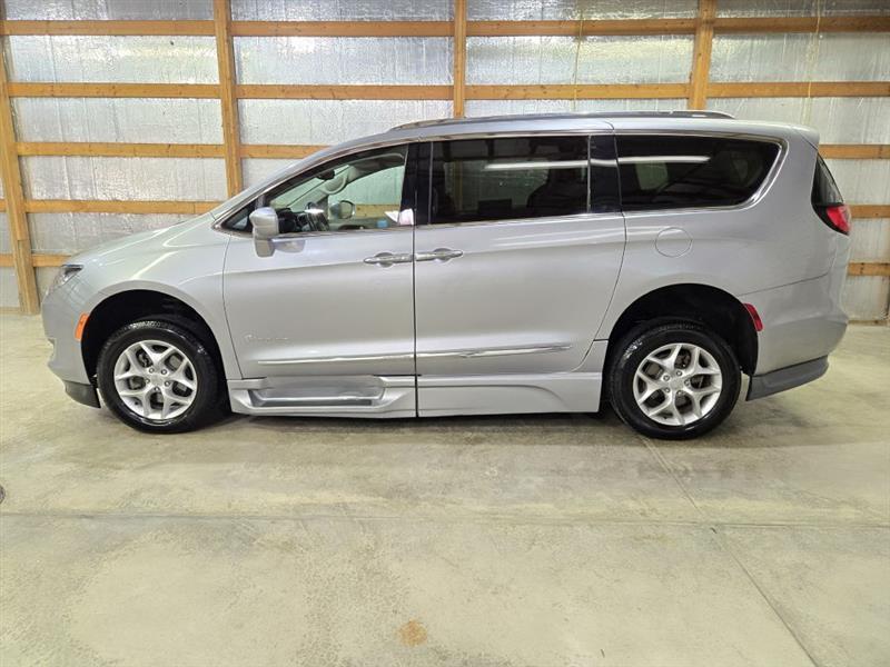 Chrysler Pacifica Touring-L 2018