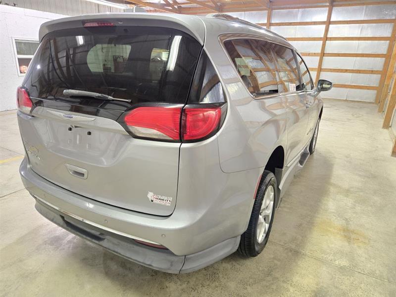 Chrysler Pacifica Touring-L 2018