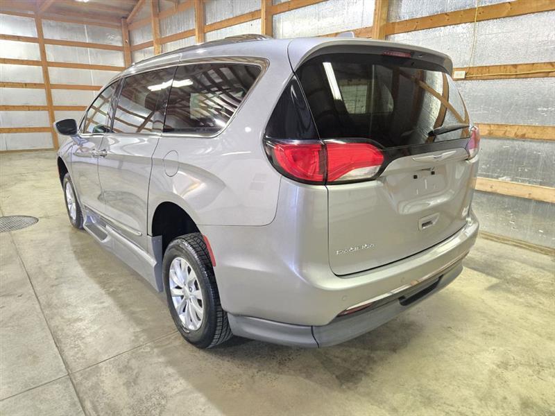 Chrysler Pacifica Touring-L 2018
