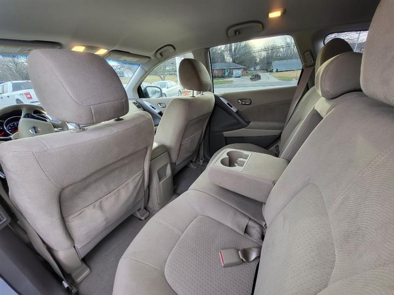 Nissan Murano S 2012