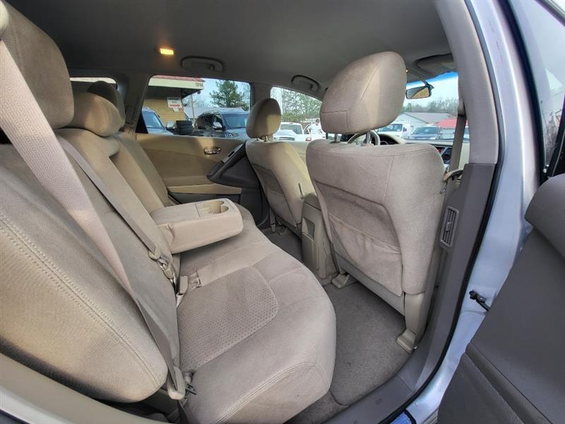 Nissan Murano S 2012