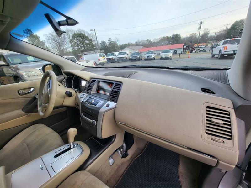 Nissan Murano S 2012