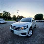 2013 Volkswagen Tiguan  2013 Volkswagen Tiguan