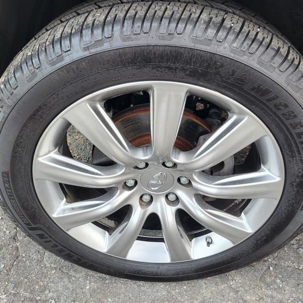 Infiniti QX56 4WD 2013