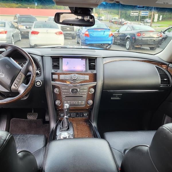 Infiniti QX56 4WD 2013