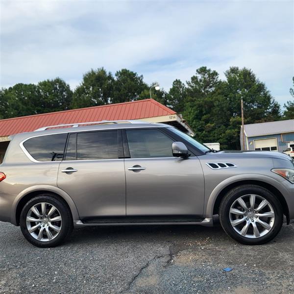 Infiniti QX56 4WD 2013
