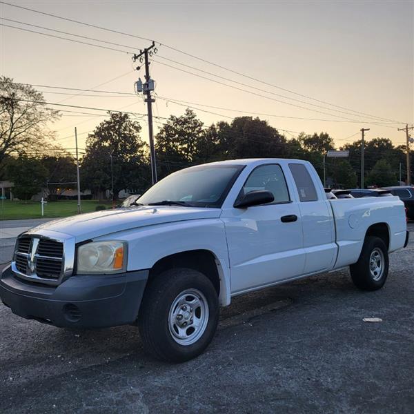 Dodge Dakota ST Club Cab 2WD 2007 Dodge Dakota ST Club Cab 2WD 2007