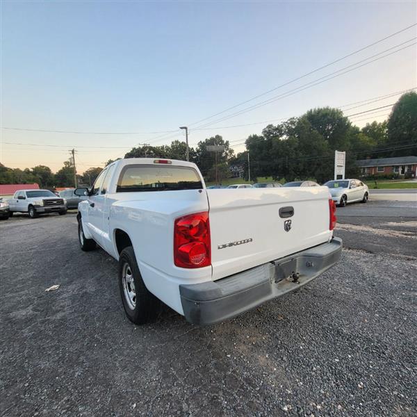 Dodge Dakota ST Club Cab 2WD 2007 Dodge Dakota ST Club Cab 2WD 2007