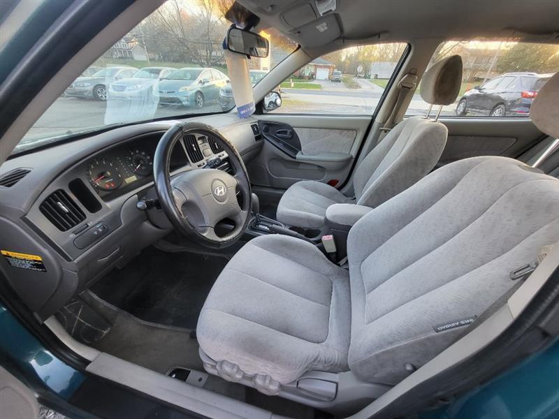 Hyundai Elantra GLS 5-Door 2006