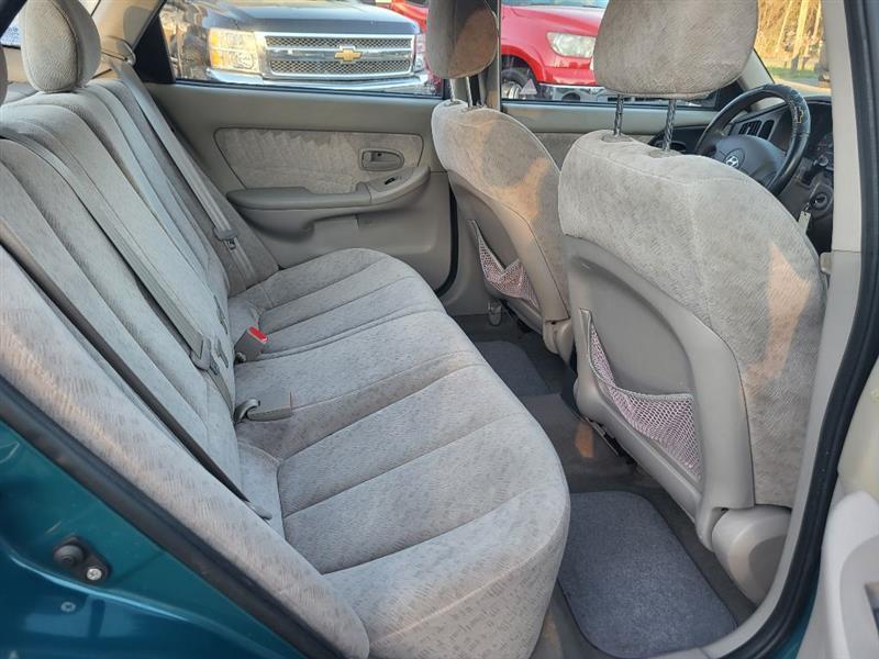 Hyundai Elantra GLS 5-Door 2006