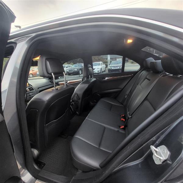 Mercedes-Benz C-Class C300 4MATIC Sport Sedan 2011 Mercedes-Benz C-Class C300 4MATIC Sport Sedan 2011