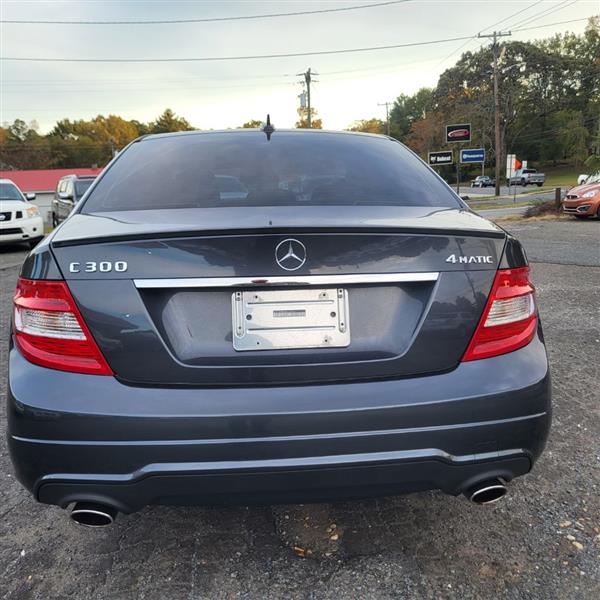 Mercedes-Benz C-Class C300 4MATIC Sport Sedan 2011 Mercedes-Benz C-Class C300 4MATIC Sport Sedan 2011