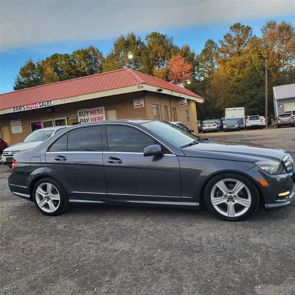 Mercedes-Benz C-Class C300 4MATIC Sport Sedan 2011 Mercedes-Benz C-Class C300 4MATIC Sport Sedan 2011