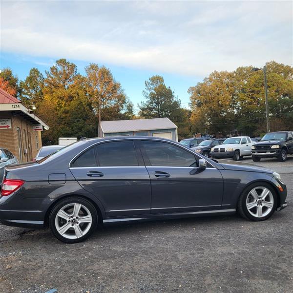 Mercedes-Benz C-Class C300 4MATIC Sport Sedan 2011 Mercedes-Benz C-Class C300 4MATIC Sport Sedan 2011