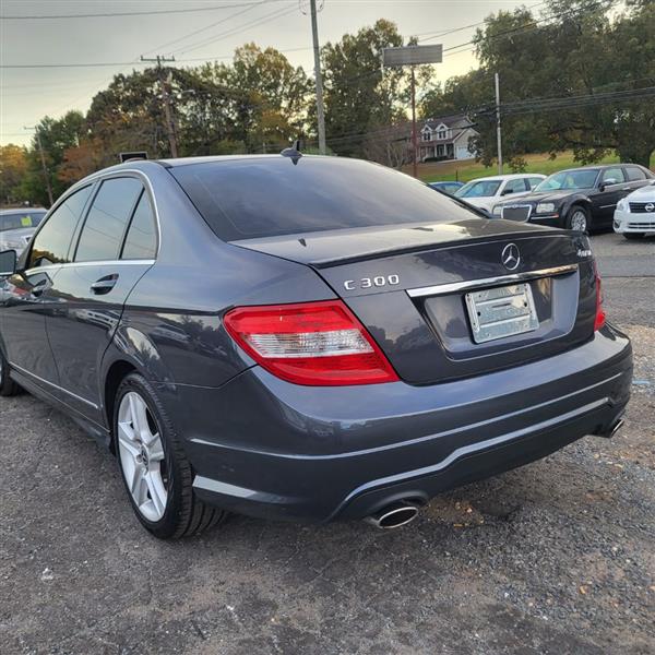 Mercedes-Benz C-Class C300 4MATIC Sport Sedan 2011 Mercedes-Benz C-Class C300 4MATIC Sport Sedan 2011