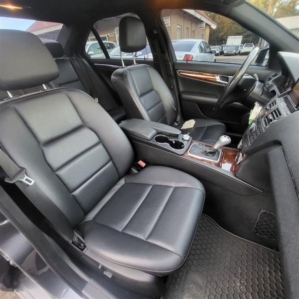 Mercedes-Benz C-Class C300 4MATIC Sport Sedan 2011 Mercedes-Benz C-Class C300 4MATIC Sport Sedan 2011