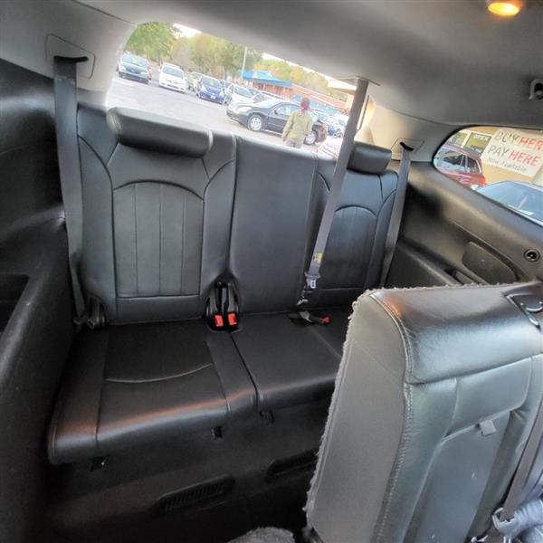 Buick Enclave CXL-2 AWD 2011 Buick Enclave CXL-2 AWD 2011