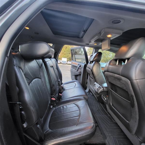 Buick Enclave CXL-2 AWD 2011 Buick Enclave CXL-2 AWD 2011