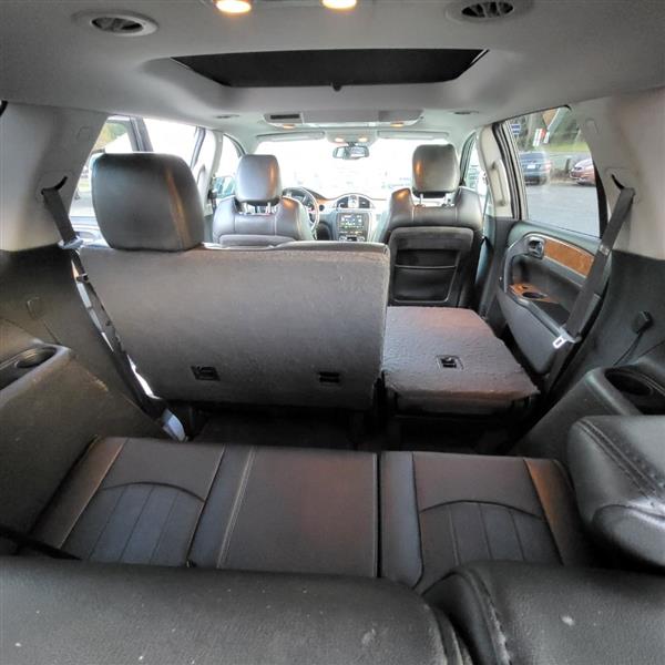 Buick Enclave CXL-2 AWD 2011 Buick Enclave CXL-2 AWD 2011