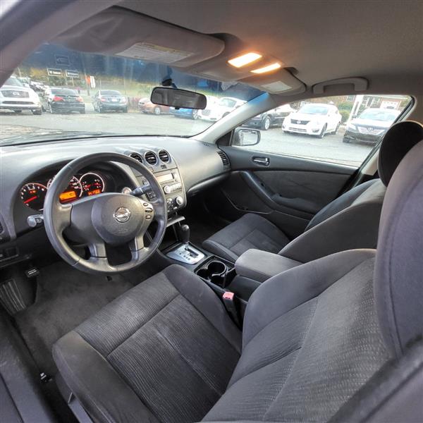 Nissan Altima 2.5 S 2010 Nissan Altima 2.5 S 2010