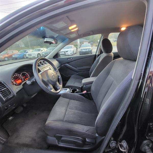 Nissan Altima 2.5 S 2010 Nissan Altima 2.5 S 2010