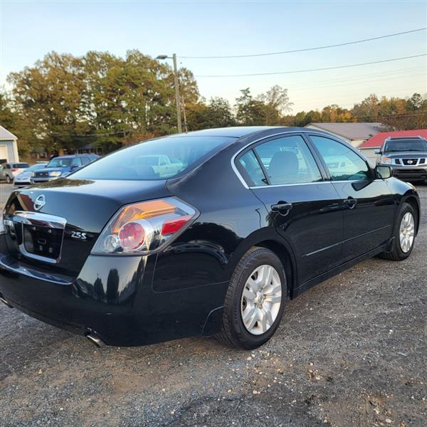 Nissan Altima 2.5 S 2010 Nissan Altima 2.5 S 2010