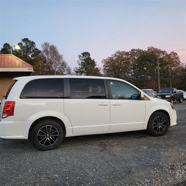 Dodge Grand Caravan SE 2018