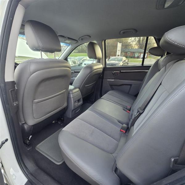 Hyundai Santa Fe SE 3.5 4WD 2011