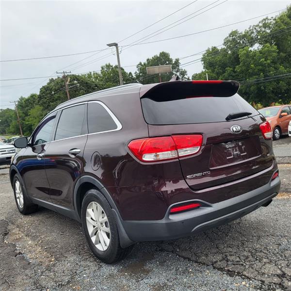 Kia Sorento LX 2WD 2016