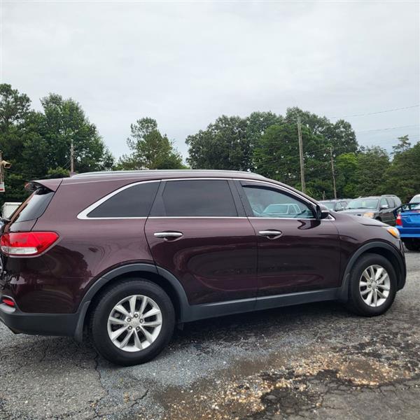 Kia Sorento LX 2WD 2016