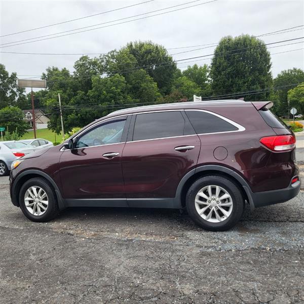 Kia Sorento LX 2WD 2016