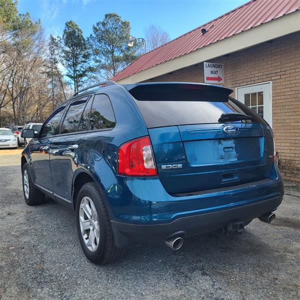 Ford Edge SEL FWD 2011
