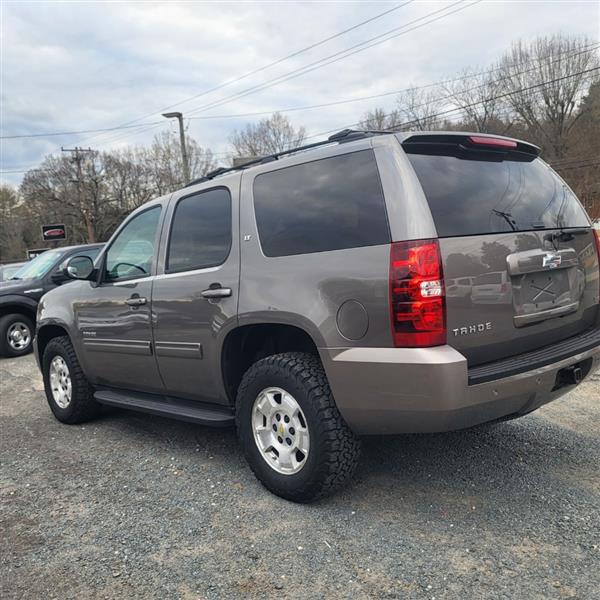 Chevrolet Tahoe LT 4WD 2011