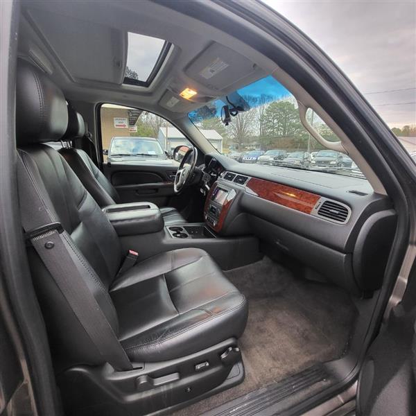 Chevrolet Tahoe LT 4WD 2011