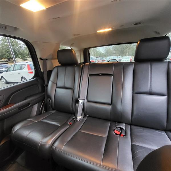 Chevrolet Tahoe LT 4WD 2011