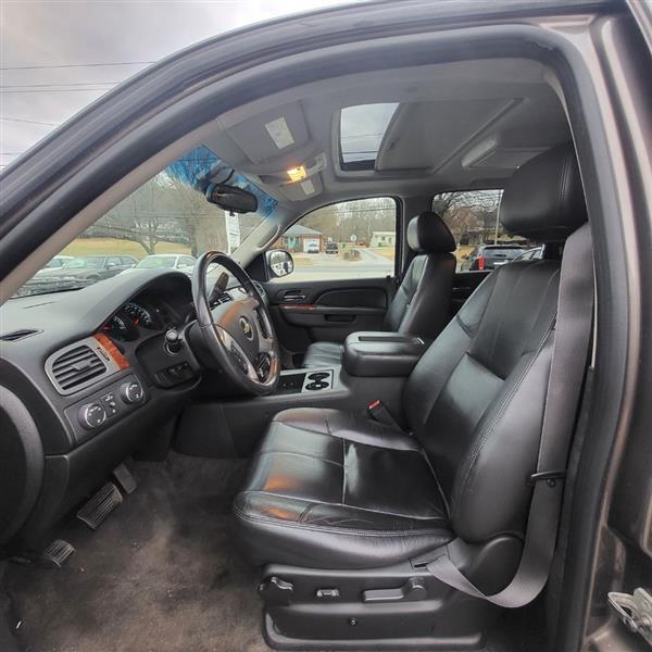 Chevrolet Tahoe LT 4WD 2011