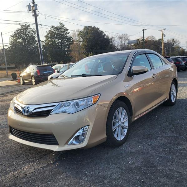 Toyota Camry Hybrid LE 2012