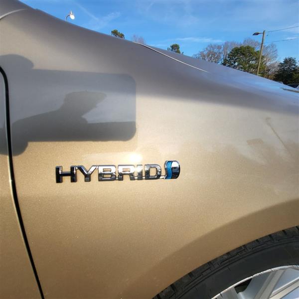 Toyota Camry Hybrid LE 2012