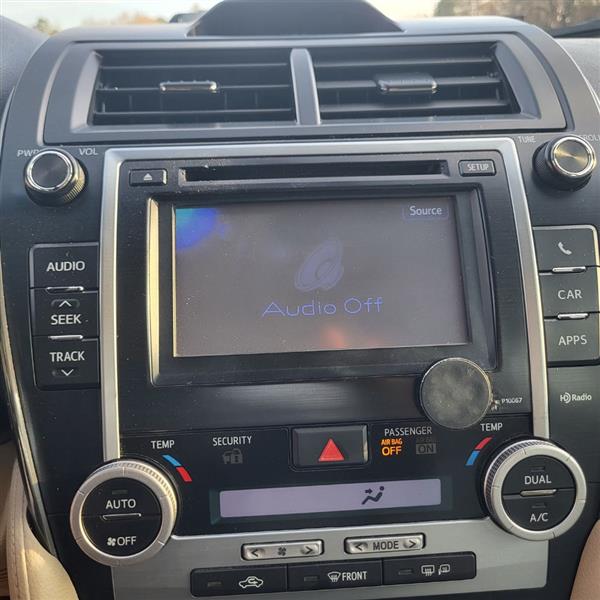 Toyota Camry Hybrid LE 2012