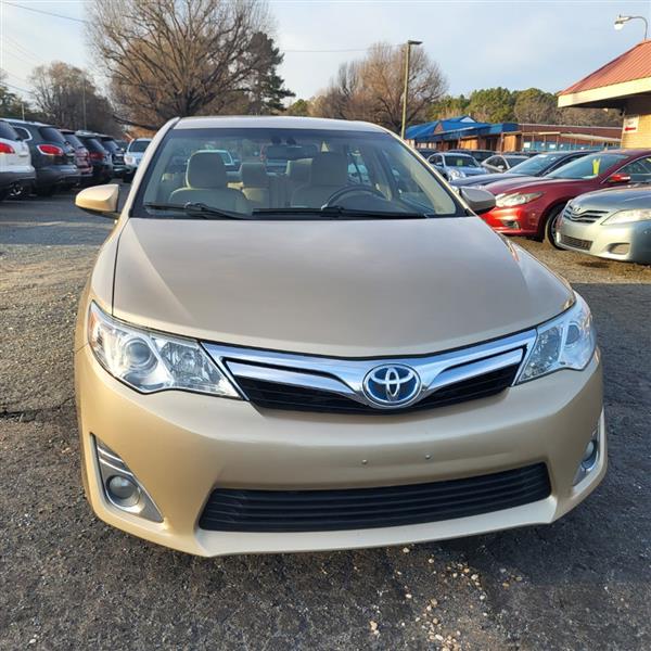 Toyota Camry Hybrid LE 2012