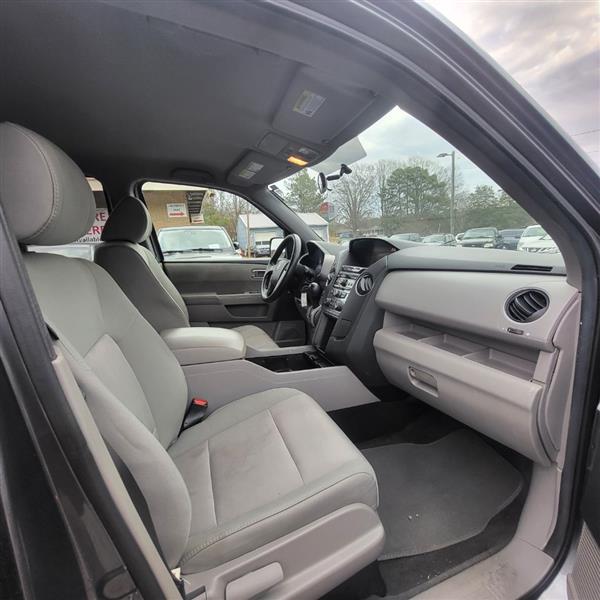 Honda Pilot LX 4WD 5-Spd AT 2013