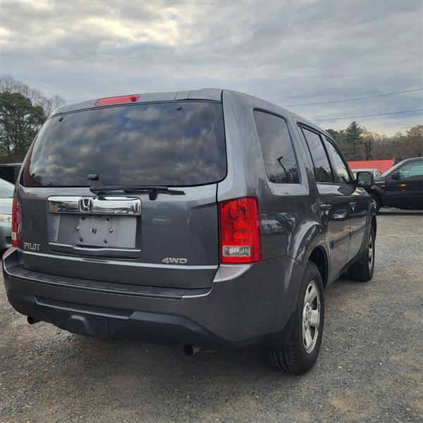 Honda Pilot LX 4WD 5-Spd AT 2013