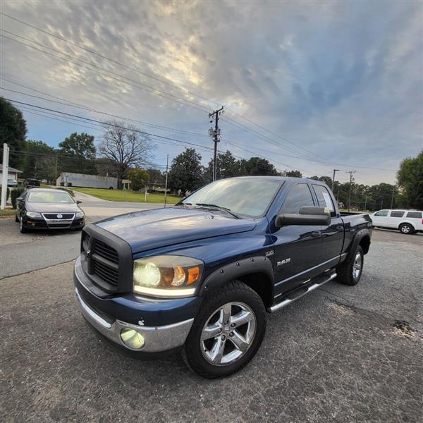 Dodge Ram 1500 SLT Quad Cab 4WD 2008