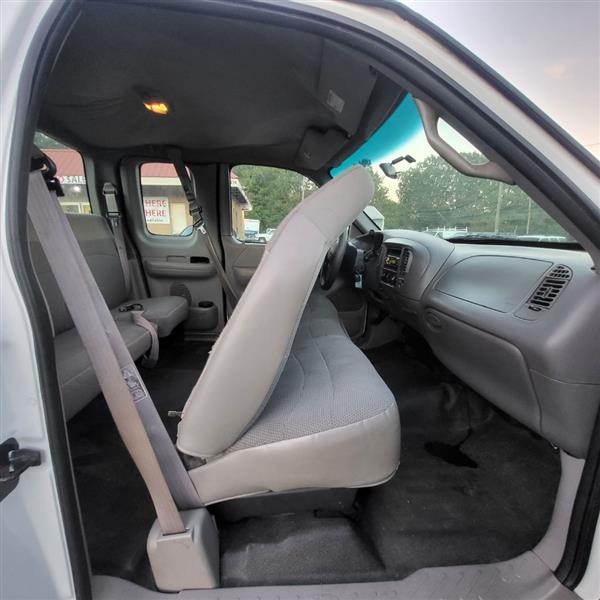 Ford F-150 XL SuperCab Long Bed 2WD 1999