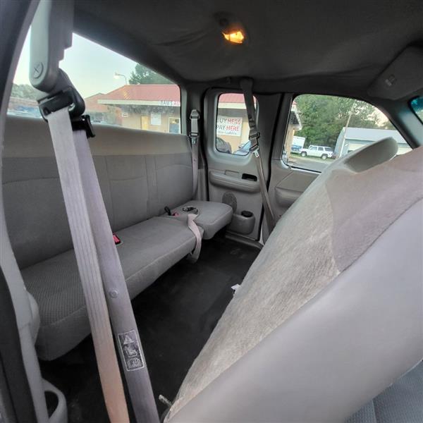 Ford F-150 XL SuperCab Long Bed 2WD 1999