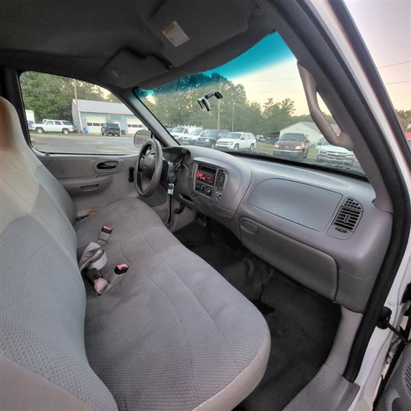 Ford F-150 XL SuperCab Long Bed 2WD 1999