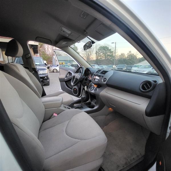 Toyota RAV4 Limited I4 2WD 2008